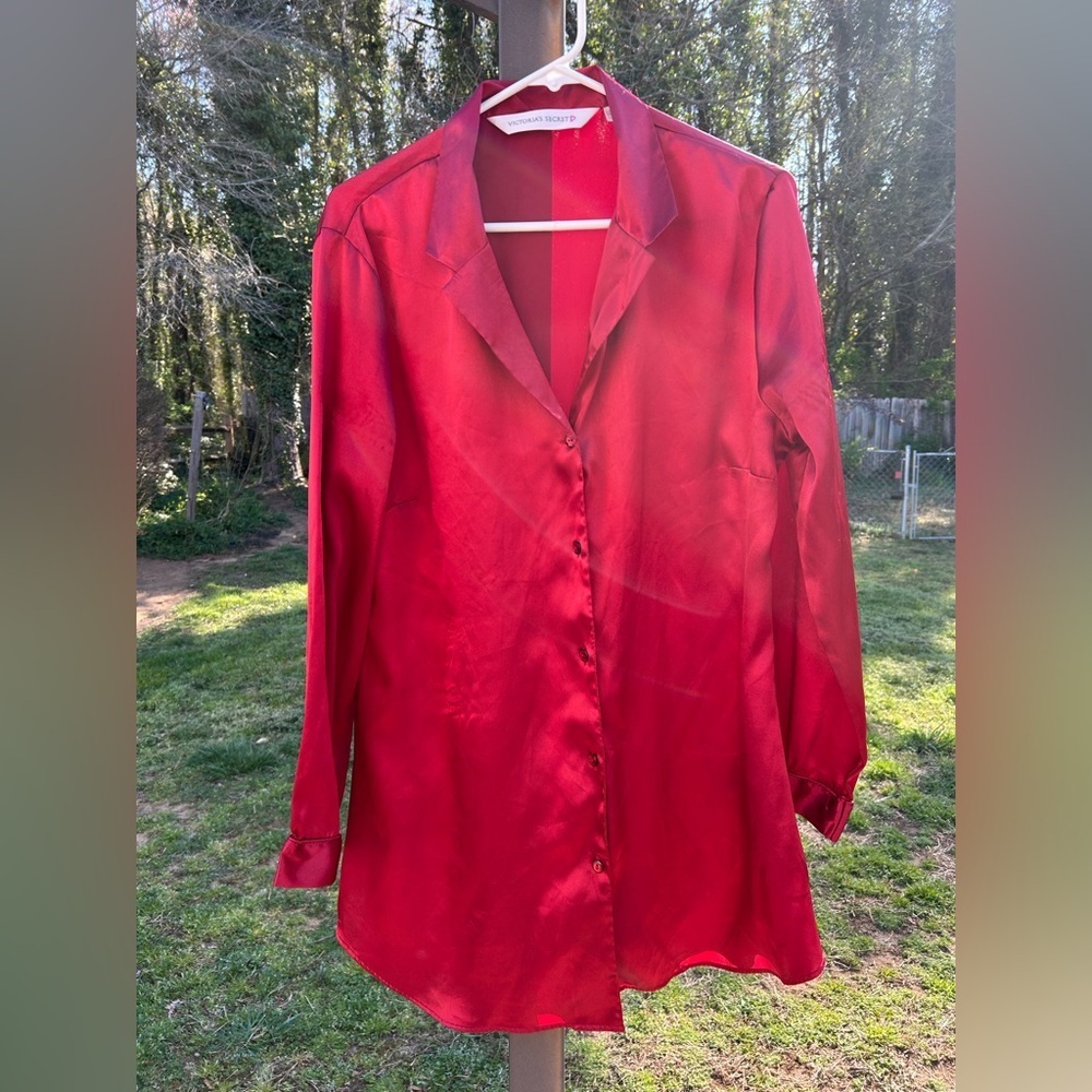 Vintage Y2K 90s Victoria’s Secret red satin night shirt silky sexy size L